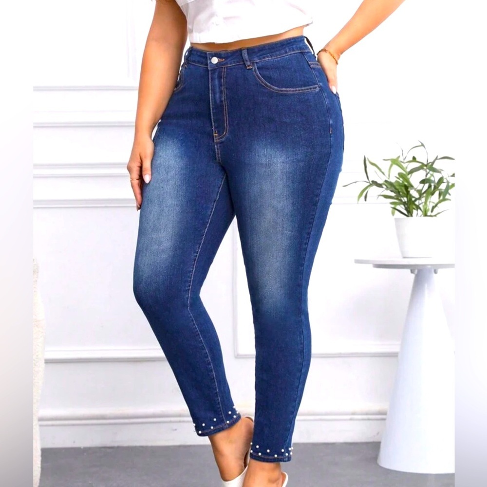 Women's Pearl Decorated Slim Fit Jeans With Cuffs